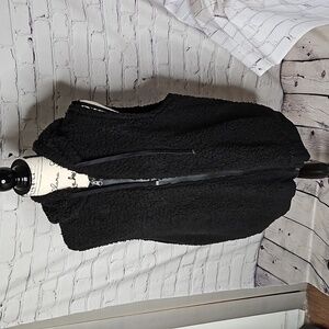 Billabong Girls Sherpa Hooded Vest Black Size 14 NWT